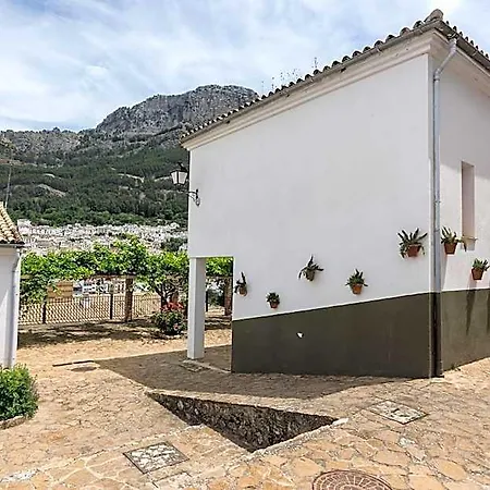 Hotel Turistica De 3*