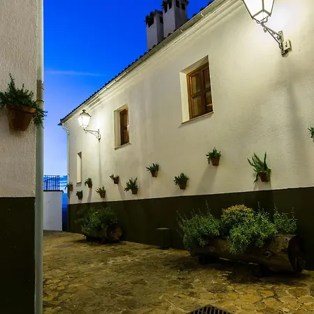 Hotel Turistica De 3*